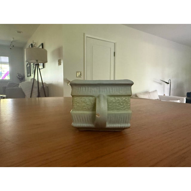 Mid-Century Modern Vintage Roseville Pottery “Gardenia” Window Box Planter, Green, Shape 668-8 For Sale - Image 3 of 6