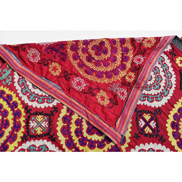 Vintage Hand Embroidered Suzani Wall Hanging, 1920s For Sale - Image 13 of 18