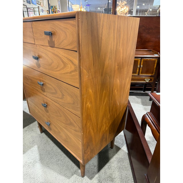 Early 21st Century Drexel Heritage Six Drawer Chest of Drawers For Sale - Image 5 of 5