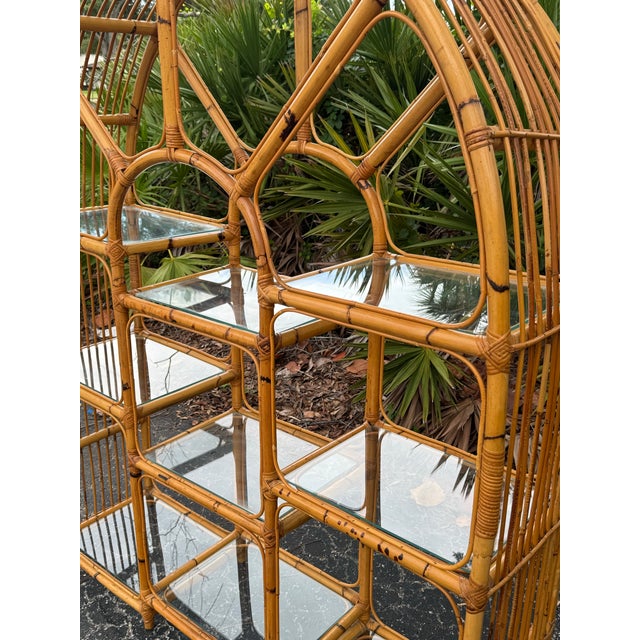Brown Vintage 1970s Arched Bamboo Étagère With Glass Shelves | Palm Beach Regency Coastal Bookcase For Sale - Image 8 of 11