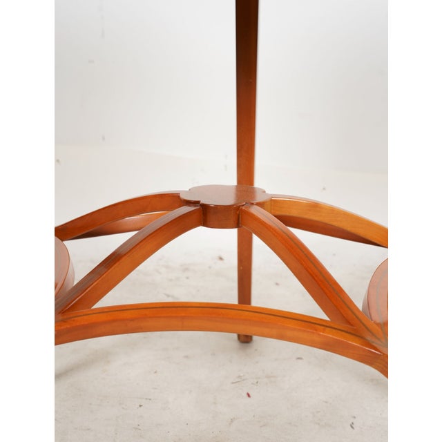 1980s 1980s Exquisite Compass Star Inlaid Round Table by John Widdicomb – Neoclassical Marquetry Top, Ebonized Edge For Sale - Image 5 of 18