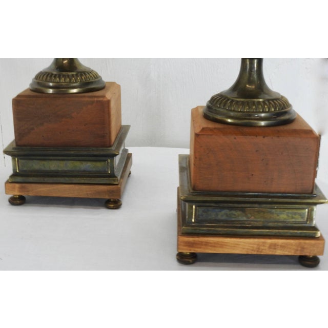 Traditional Pair of Early 20th Century Frederick Cooper Metal and Wooden Lamps For Sale - Image 3 of 7