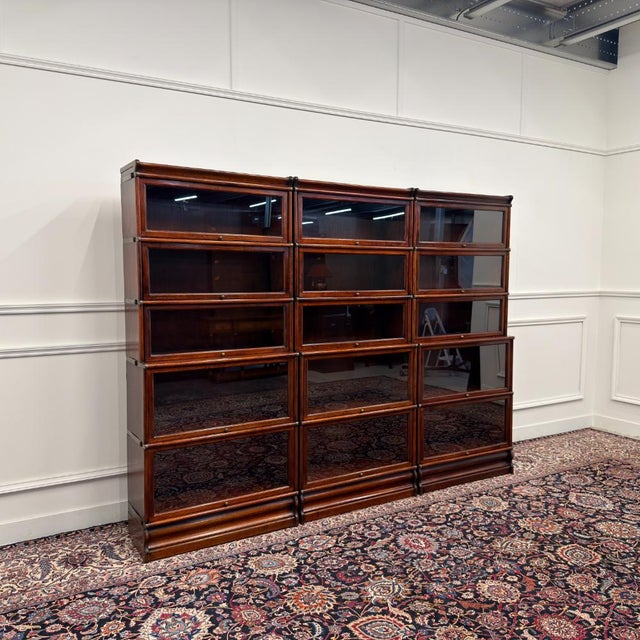 Classic English Bookcase in the style of Globe-Wernicke For Sale - Image 15 of 15