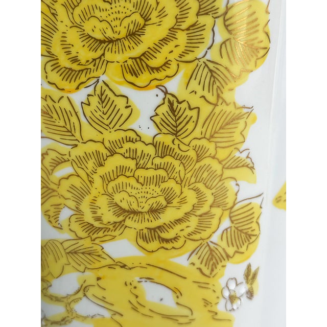 Yellow Chinoiserie Imari Porcelain Table Lamps by Marbro Company For Sale - Image 8 of 9