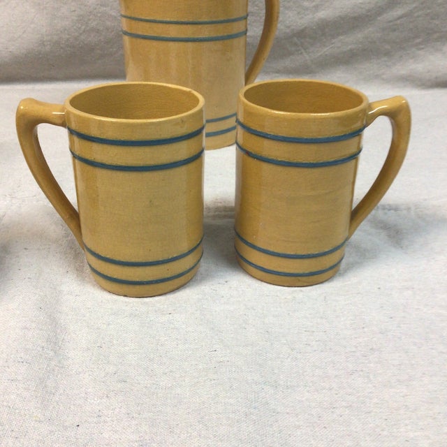 1920s 1920s Buckeye Yellow Ware Stoneware Pitcher With 5 Mugs-Set of 6 For Sale - Image 5 of 12