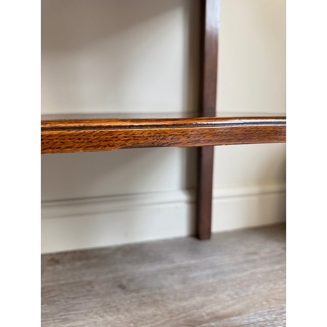 Small Oak Side or Hallway Table, 1950s, in Flawless conditions. Designed 1950 to 1959