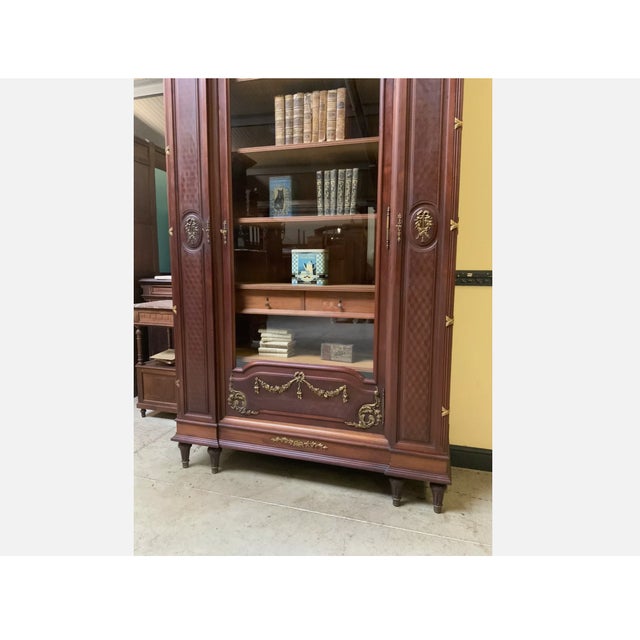 Antique Bookcase in Walnut, 1890s For Sale - Image 9 of 11