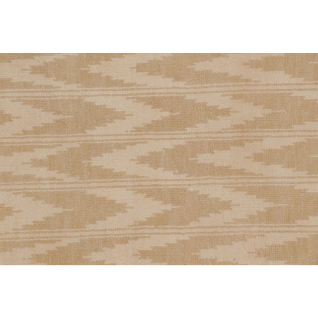 Textile Rug & Kilim’s Contemporary Rug in Beige and Cream With Geometric Patterns For Sale - Image 7 of 8