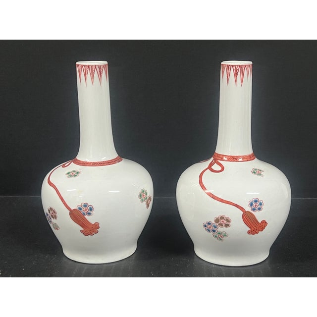 Pair of Japanese Art Porcelain Imari Vase With Marking in the Bottom For Sale - Image 4 of 9