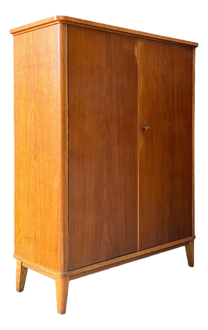 Mid-Century Linen Cupboard from VEB Möbelindustrie Halle