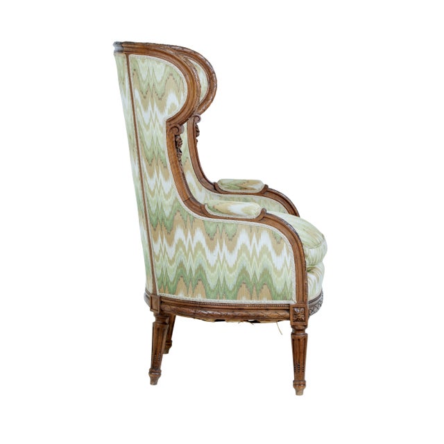 French Louis XVI Style 1870s Walnut Bergère à Oreilles with Carved Décor For Sale - Image 4 of 9