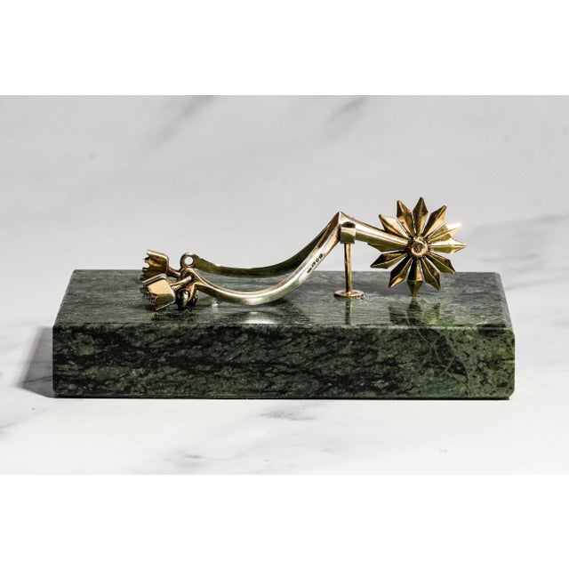 Vintage Garrard & Co. English Sterling Silver Gilt Equestrian Horse Riding Spur Desk Marble Paperweight Luxury Home Decor For Sale In New York - Image 6 of 16