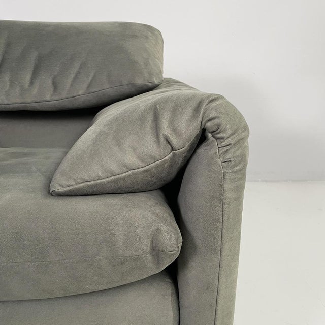 Modern Italian Maralunga Chair by Vico Magistretti for Cassina, 1970s For Sale - Image 9 of 18