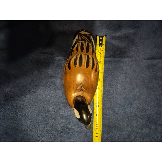 Late 20th Century Vintage Hand-Carved and Hand-Painted Canadian Goose Decoy For Sale - Image 5 of 7