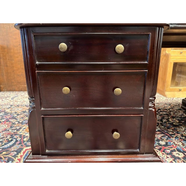 English Chesterfield Desk in Teak For Sale - Image 12 of 18