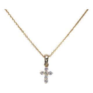 Lab Grown Diamond Cluster Pendant in Solid 14k Gold - Fine Jewelry For Sale