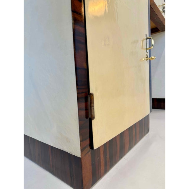 Beige Italian Art Deco Parchment Desk by Osvaldo Borsani, 1940s For Sale - Image 8 of 18