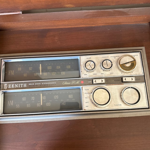 Zenith Mid Century Console With Built in Turntable and Radio (Zenith) For Sale - Image 4 of 9