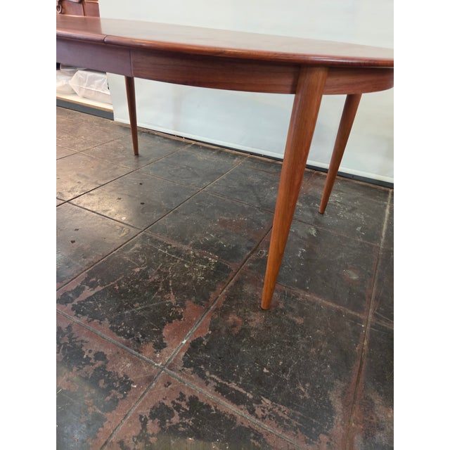 Mid-Century Danish Teak Round Too Oval Dining Table Two Giant Leaves 85 Open Legs Spreader For Sale - Image 10 of 10