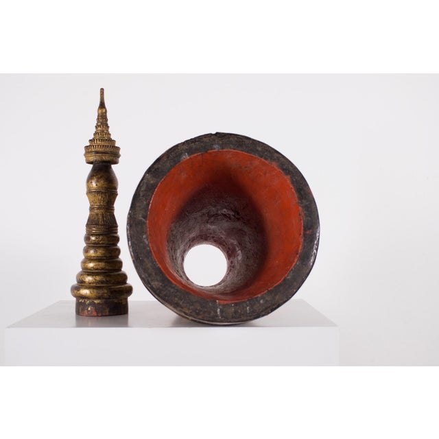 Ancient Burmese Stupa in Gilded Lacquered Wood For Sale - Image 9 of 15
