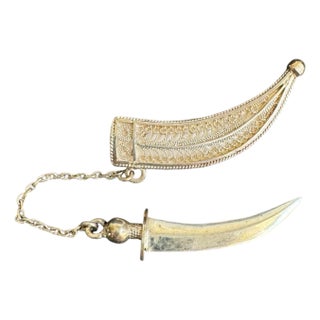 Vintage Sterling Silver Dagger & Sheath Brooch Spun Filigree Sword Pin Chain For Sale