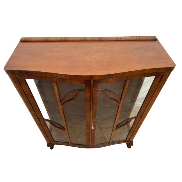 Art Deco 1930s Art Deco China Cabinet Curio Locking Double Door Two Glass Shelves Lighted For Sale - Image 3 of 15