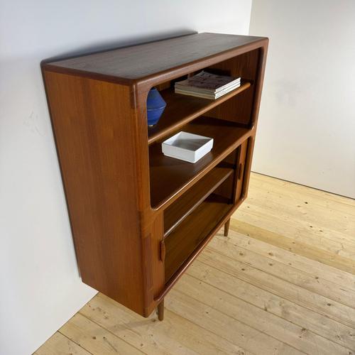 Wood Vintage Teak Bookcase with Retractable Doors from Dyrlund, Denmark, 1960s For Sale - Image 7 of 13