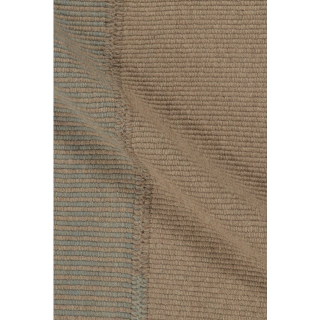 Handwoven in wool, this 10x14 contemporary kilim is a sophisticated addition to Rug & Kilim’s Rez Kilim collection. This...