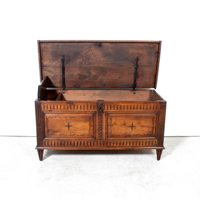 18th Century French Louis XVI Period Carved Walnut Coffer With Marquetry For Sale - Image 11 of 18