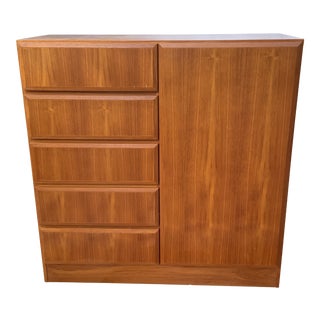 Vintage Mid Century Danish Modern Teak Gentleman's Dresser/Chifferobe For Sale