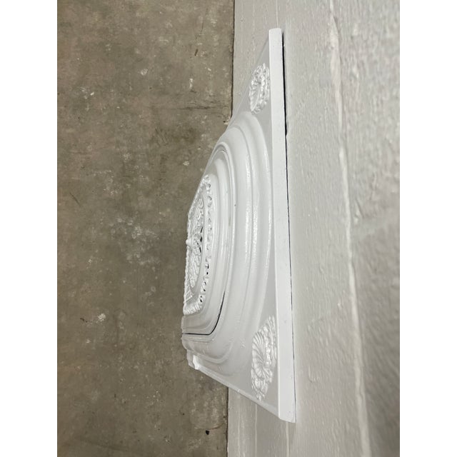 Metal 19th Century Antique 21.5" Cast Iron Ornate Victorian Cover and Surround From New Orleans For Sale - Image 7 of 8