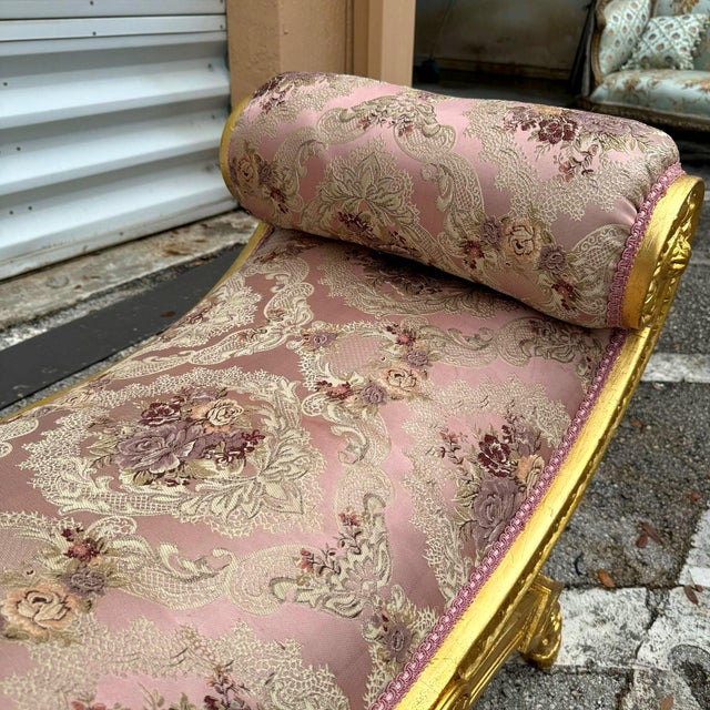 1990s 1990s French Rococo Style Pink Bench With Gold Leaf Details For Sale - Image 5 of 8