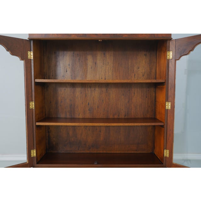 Vintage George I Inlaid Walnut Secretary Desk Bookcase For Sale In Philadelphia - Image 6 of 18