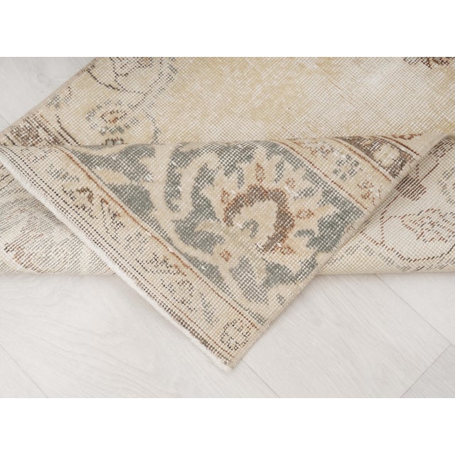 Islamic 1970 Vintage Turkish Runner Rug, Muted Beige Hallway Runner For Sale - Image 3 of 8