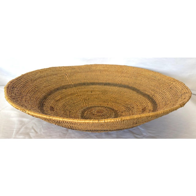 Mid 20th Century Vintage Native American Natural Fiber Woven Bowl/Basket From the Mid 20th Century For Sale - Image 5 of 14