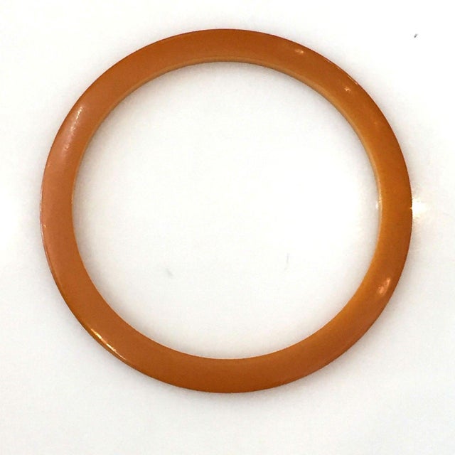 Art Deco 1930s Authentic Art Deco Butterscotch Amber Bakelite Bangle Bracelet For Sale - Image 3 of 6