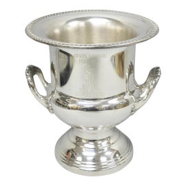 Example of Leonard Ice Buckets