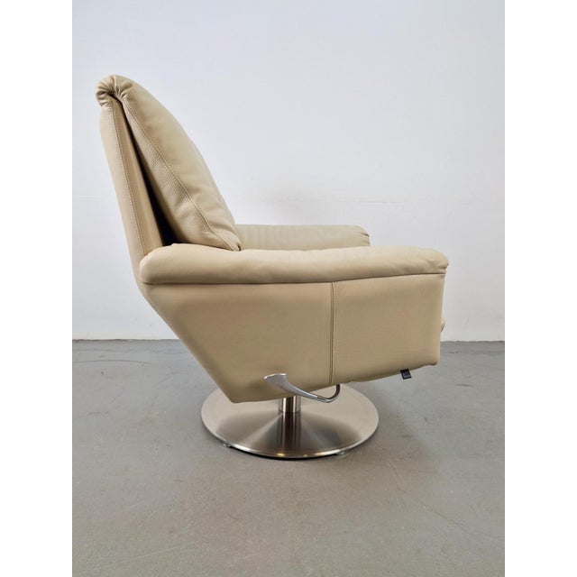 Leolux Cece Sahel leather relax chair recliner Beautiful leolux Cece swivel chair with tilt mechanism made of senso sahel...