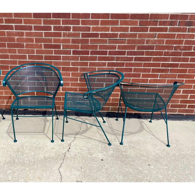 Beautiful Deep Timer green (very close to the original color from the 60s) UNMARKED Salterini or Woodard patio table and...