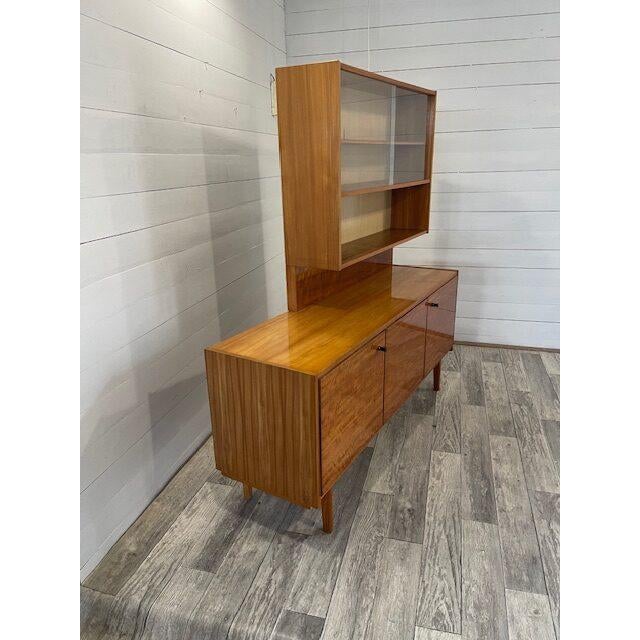 Vintage big closet-dressior with toppiece, 1970 in superb original condition with [ working ] key with company sticker [...
