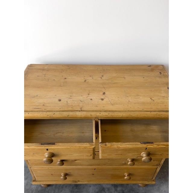 Wood 19th Century English Pine Chest of Drawers For Sale - Image 7 of 12