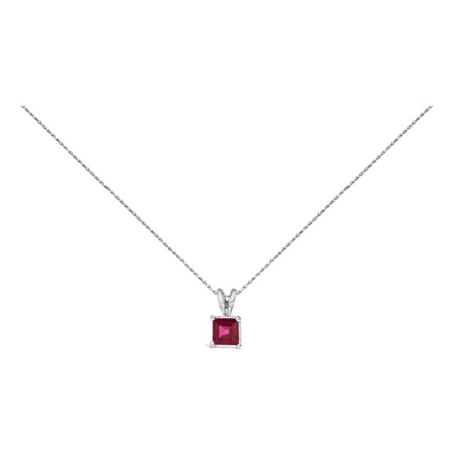 14K White Gold 5x5 MM Square Shaped Red Ruby Solitaire Pendant Necklace For Sale