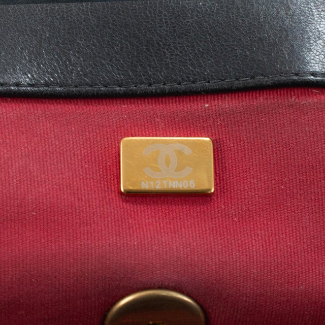 Chanel 19 Small Flap Quilted Lambskin Leather Black Metal Hardware Shoulder Bag For Sale - Image 9 of 11