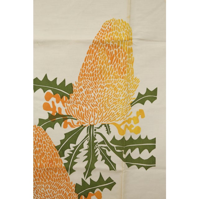 1960s Mid-Century Boho Apron (Never Used) With Screen-Printed Thistle Motif in Warm Yellow and Olive Green For Sale - Image 5 of 11