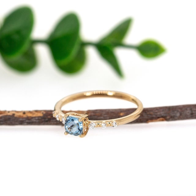 Brazilian Aquamarine Ring W Natural Diamond Accents in Solid 14k Gold | Rd 4mm, Size 6.75 For Sale - Image 4 of 7