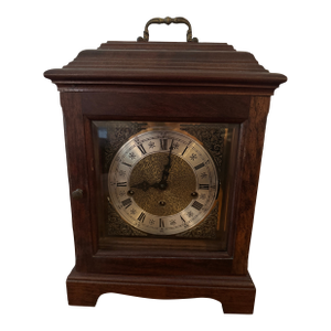 Vintage Chiming Mantle Clock