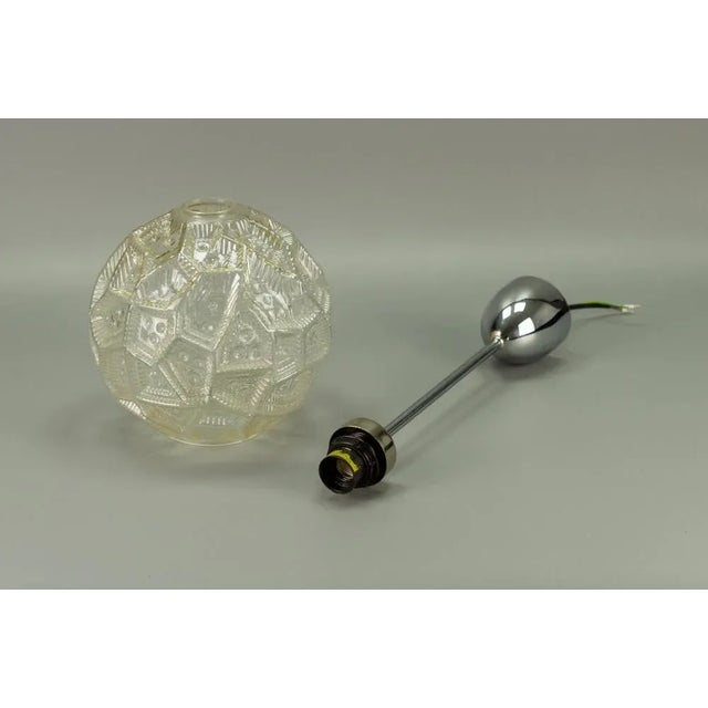 Mid-Century Modern Glass & Chrome Pendant Light For Sale - Image 14 of 18