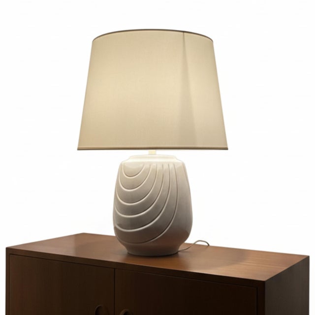 White Vintage Italian Table Lamp, 1970s For Sale - Image 8 of 8