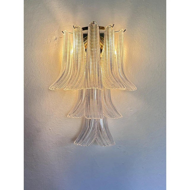Early 21st Century Transparent Diamante Selle-Petali Murano Glass Wall Sconce by Simoeng for Simoeng For Sale - Image 5 of 7