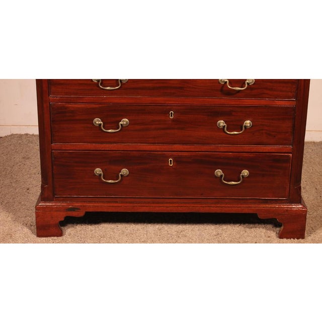 George III Mahogany Chest of Drawers with Pull-Out Drawer, 1700s For Sale - Image 12 of 13